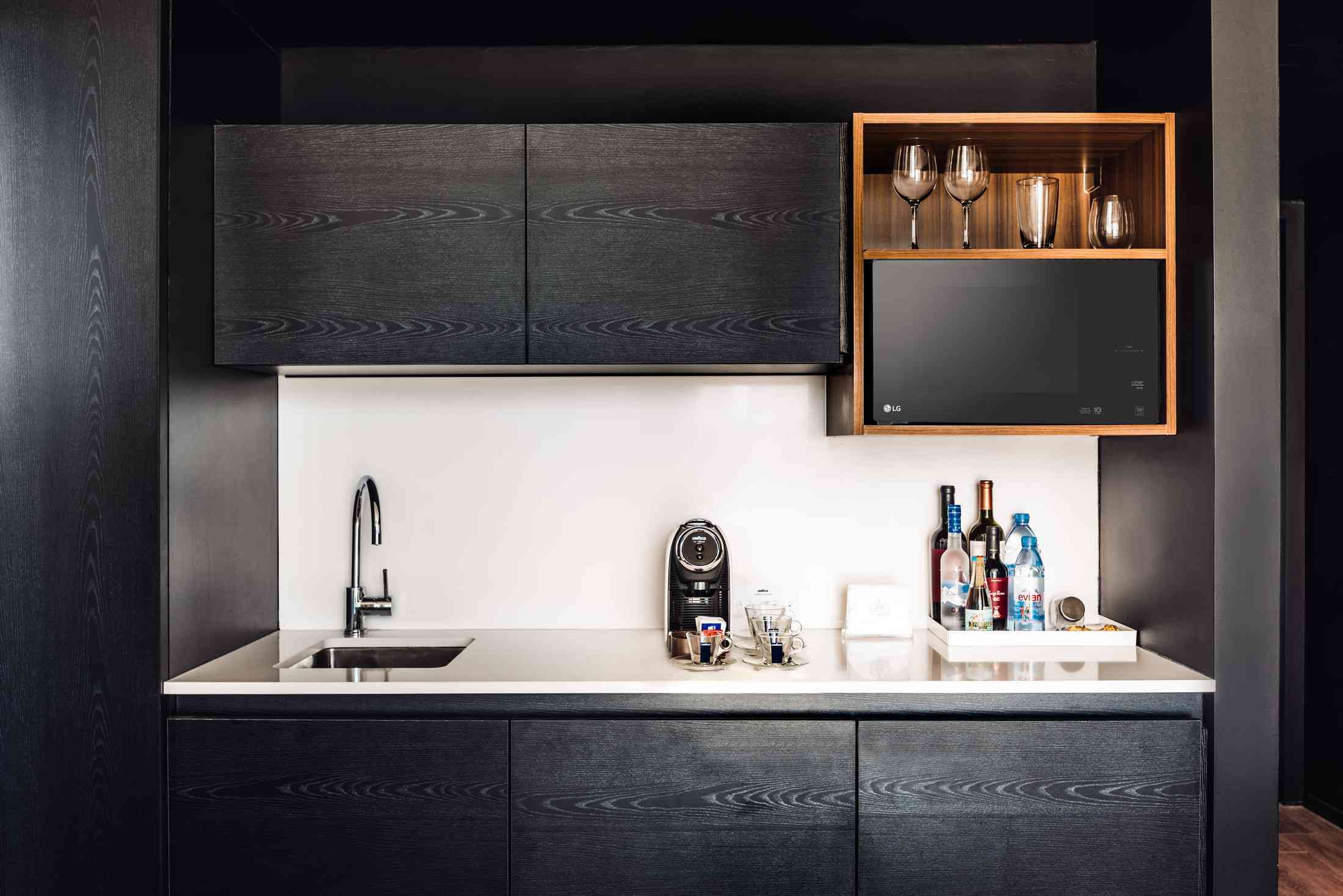 butlers pantry area