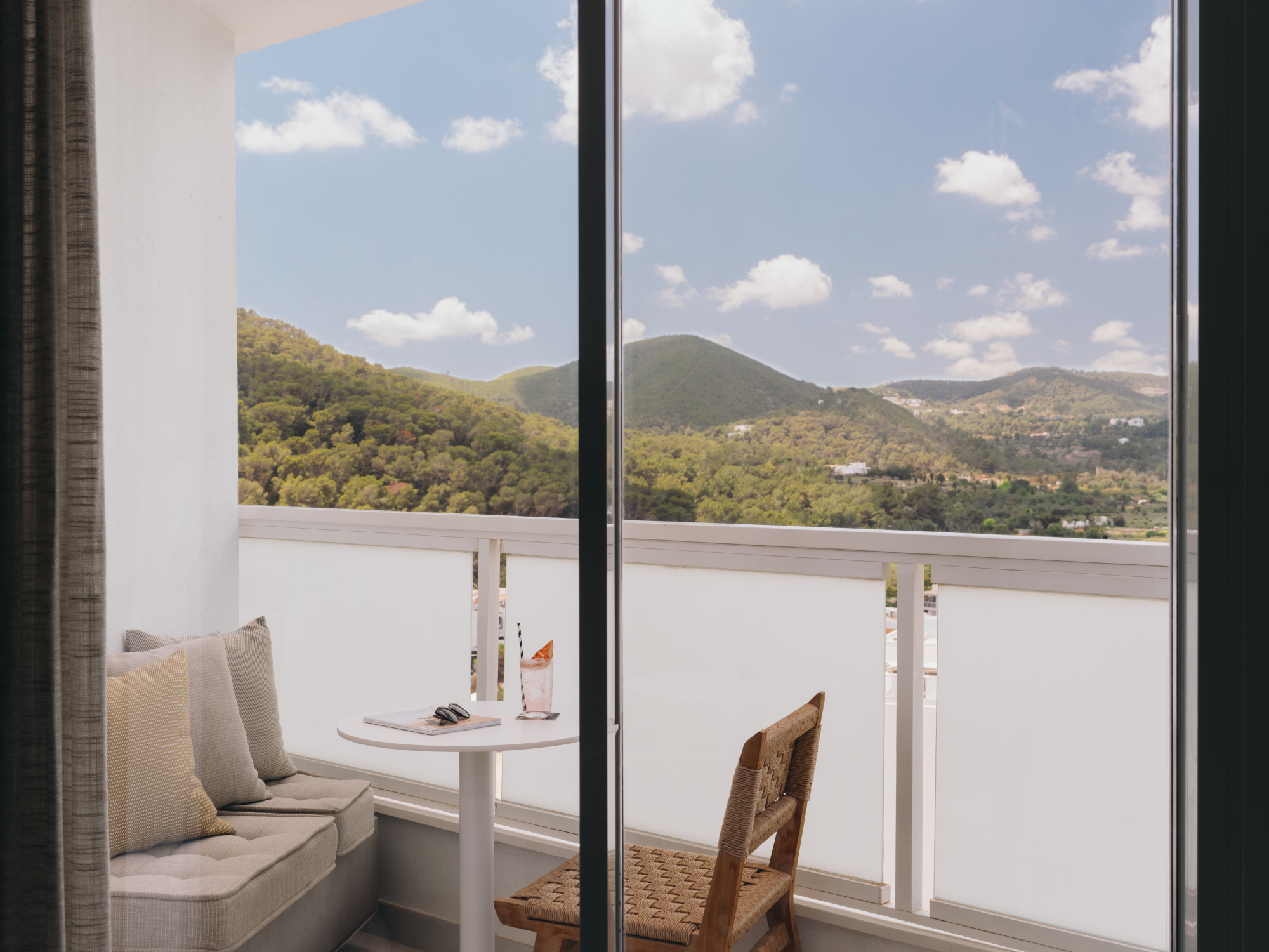 Balcony with view of the mountains