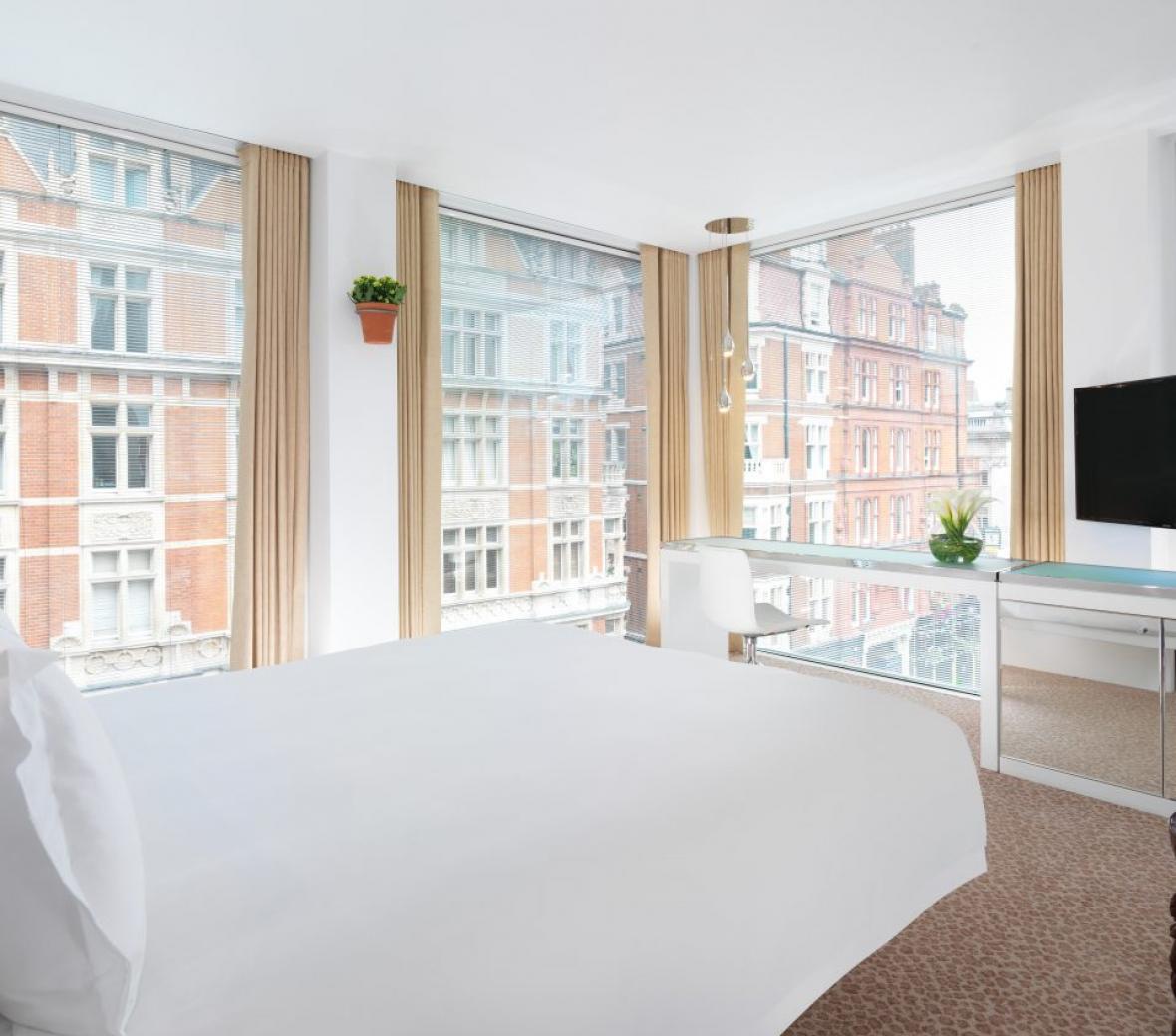 st martins lane bedroom