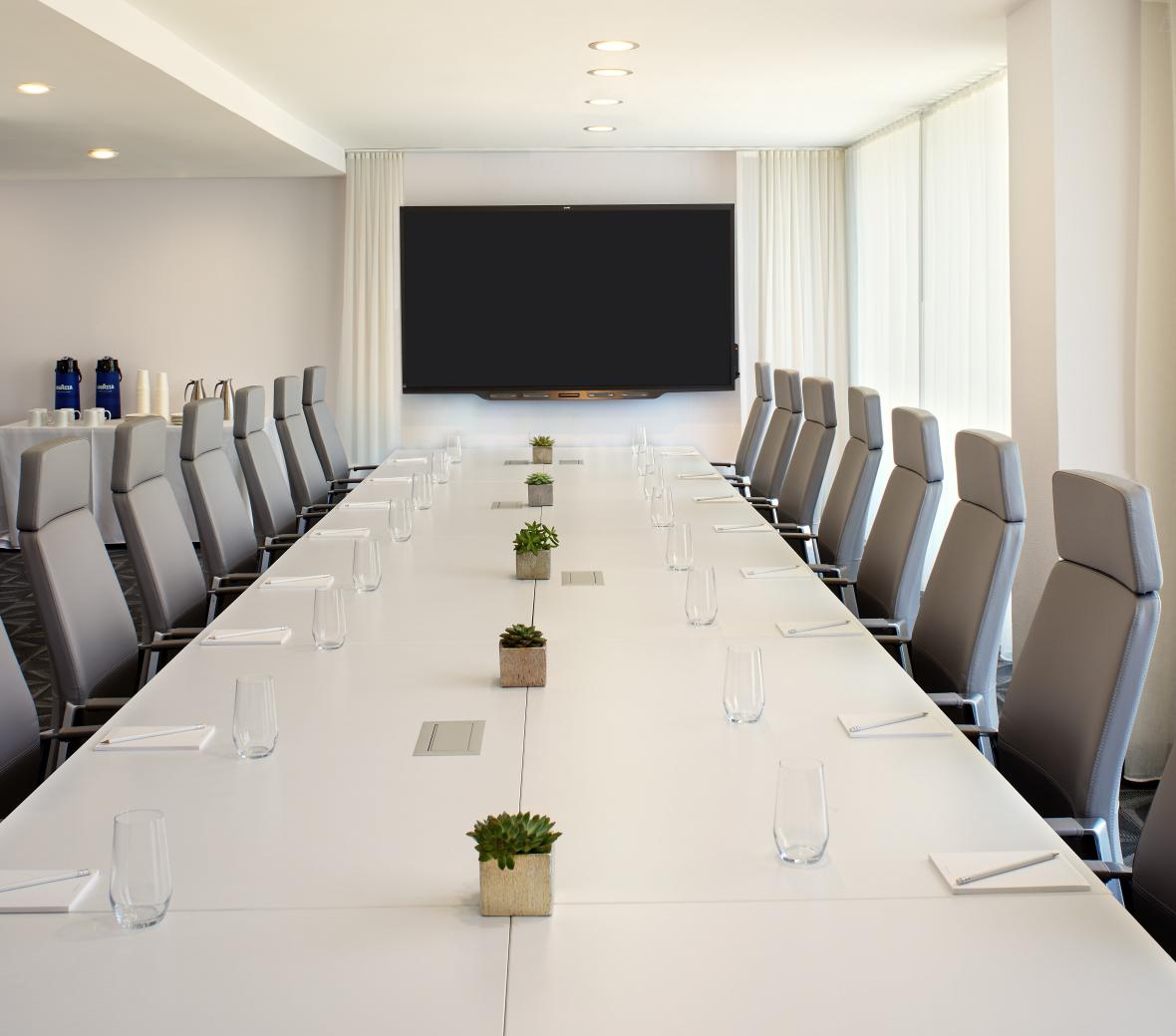 Mondrian Los Angeles Gallery B