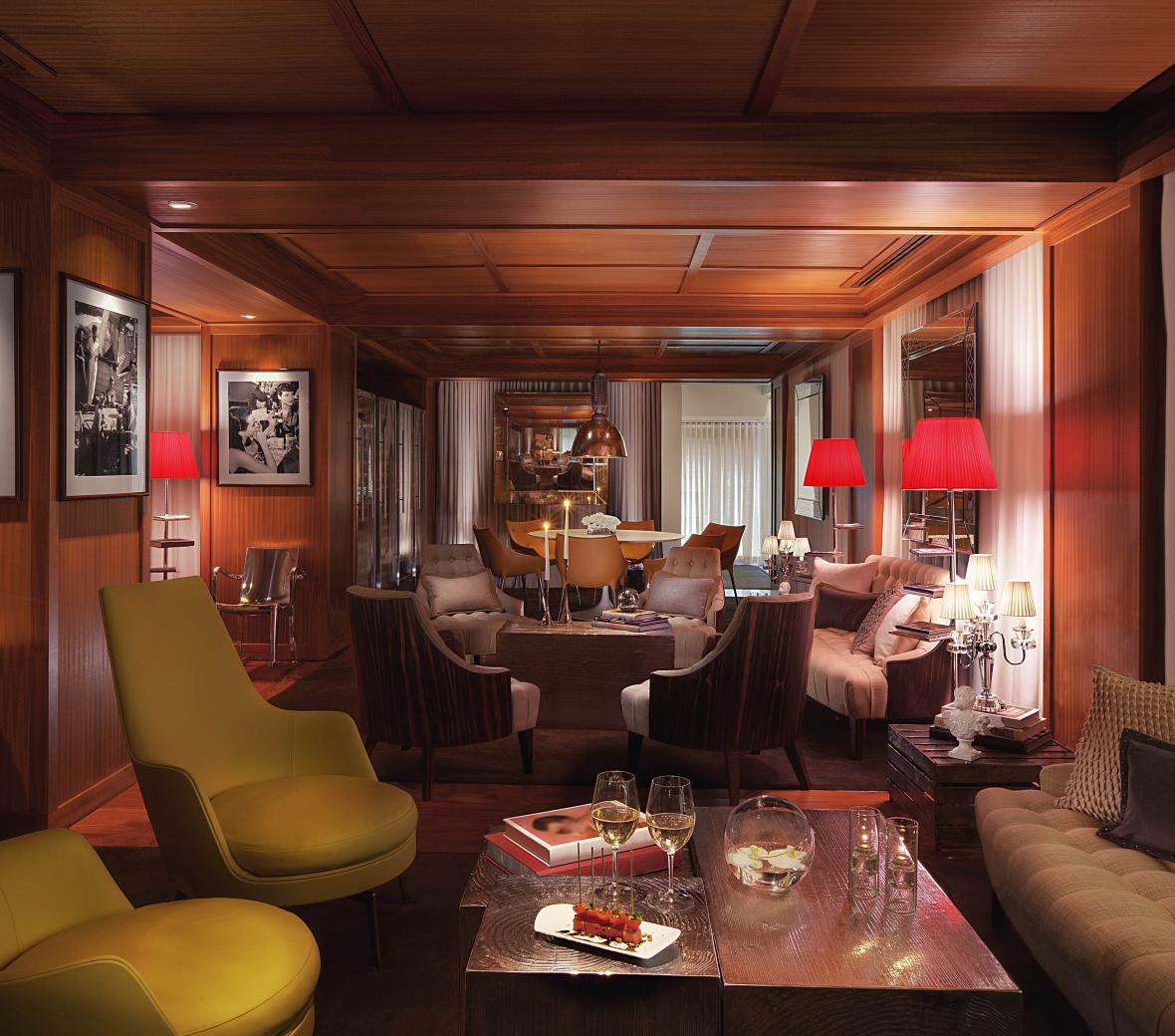 Lounge area with red lamps