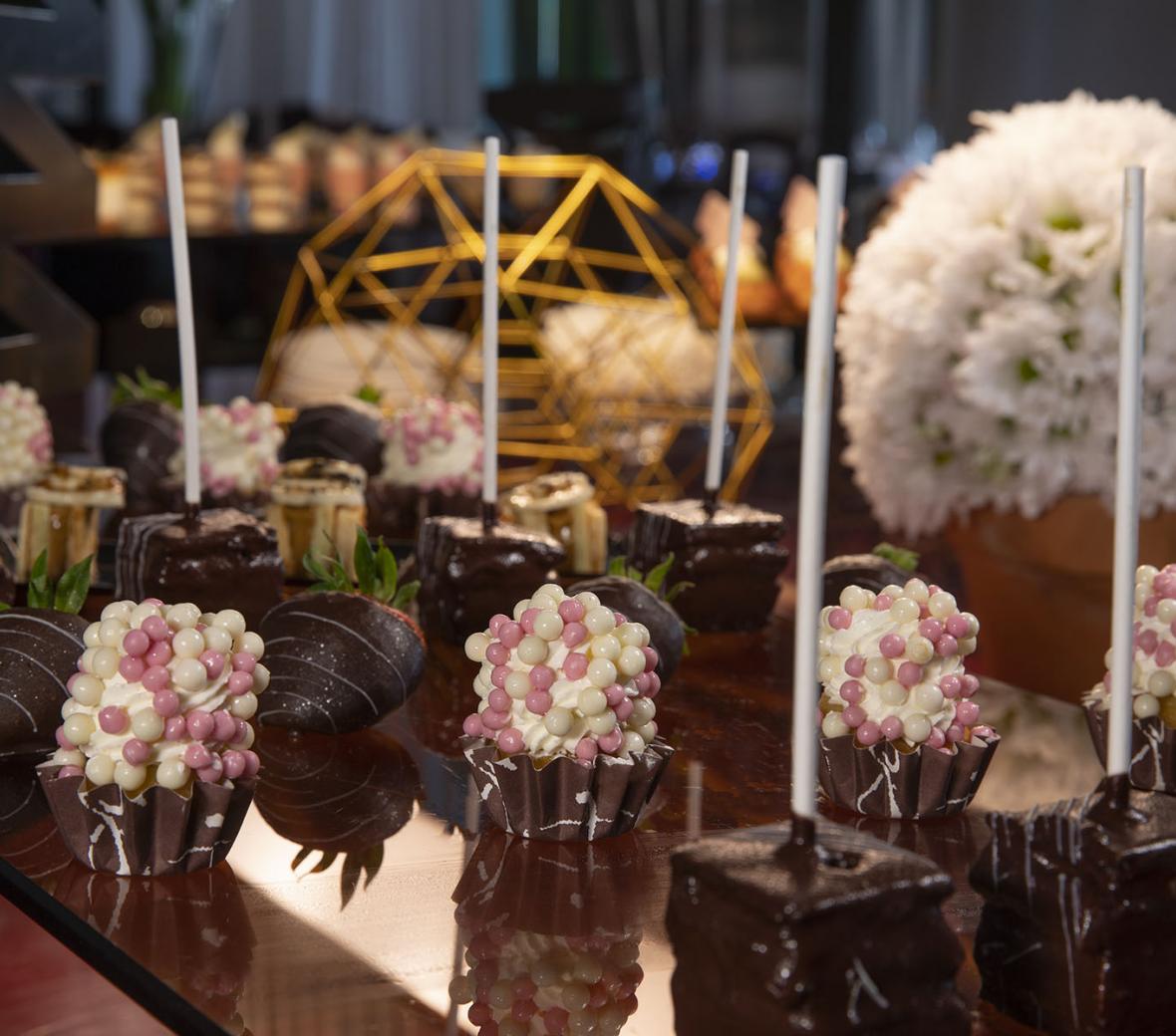 Cake pops at Delano brunch