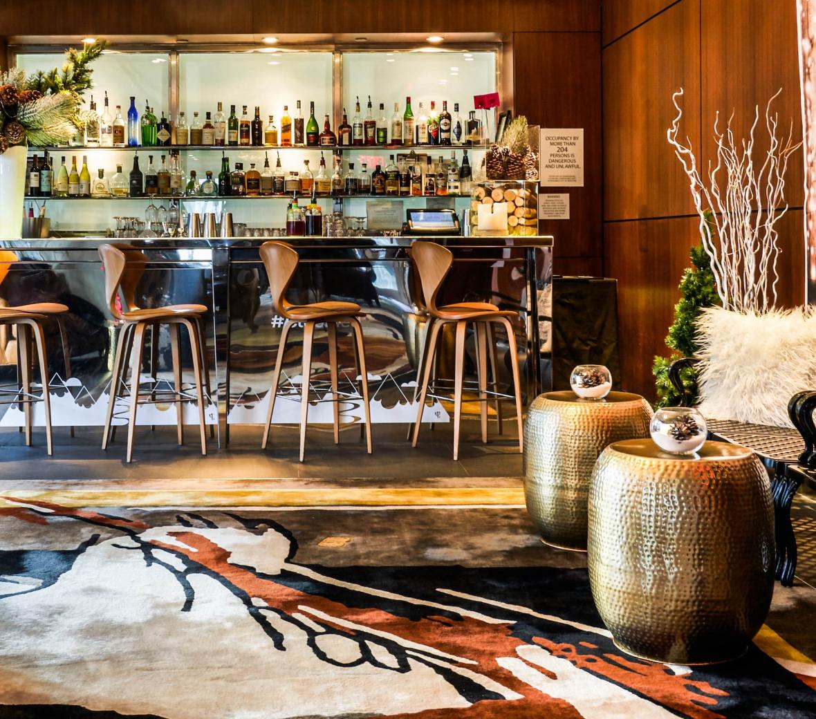 Mondrian Park Ave Terrace Bar