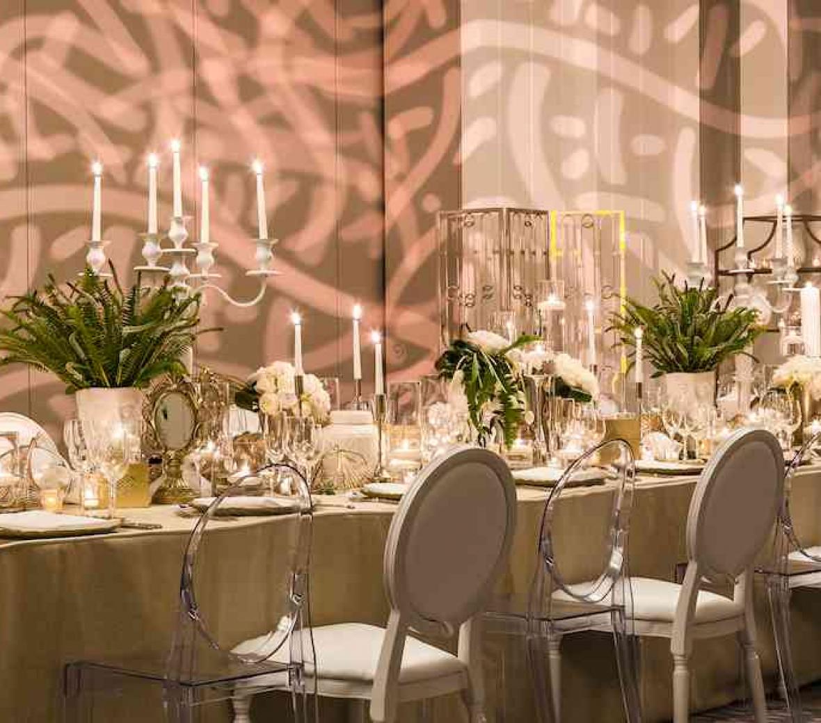 wedding tables with decorative accessories