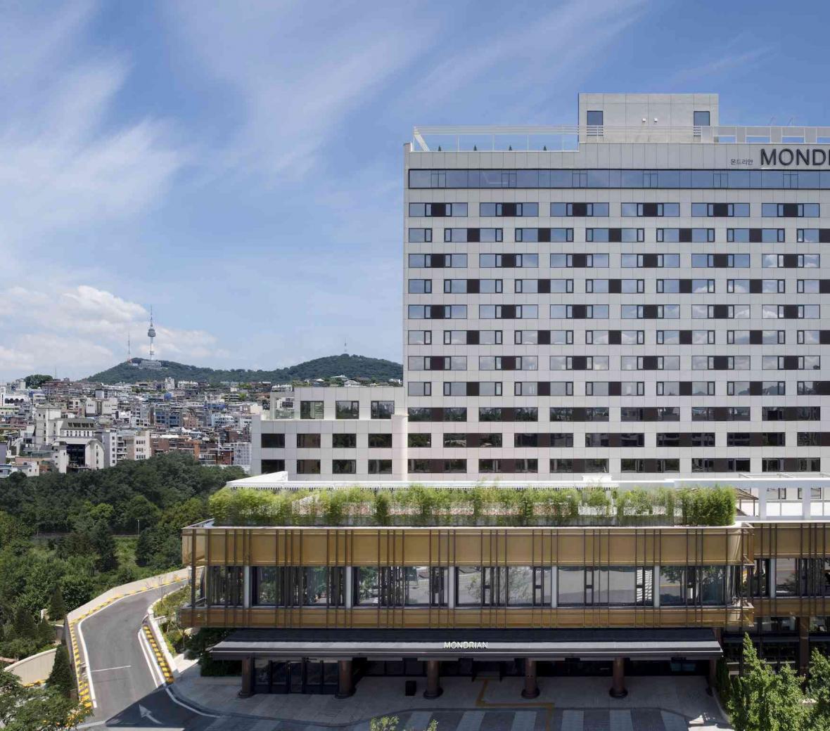 exterior view of hotel property