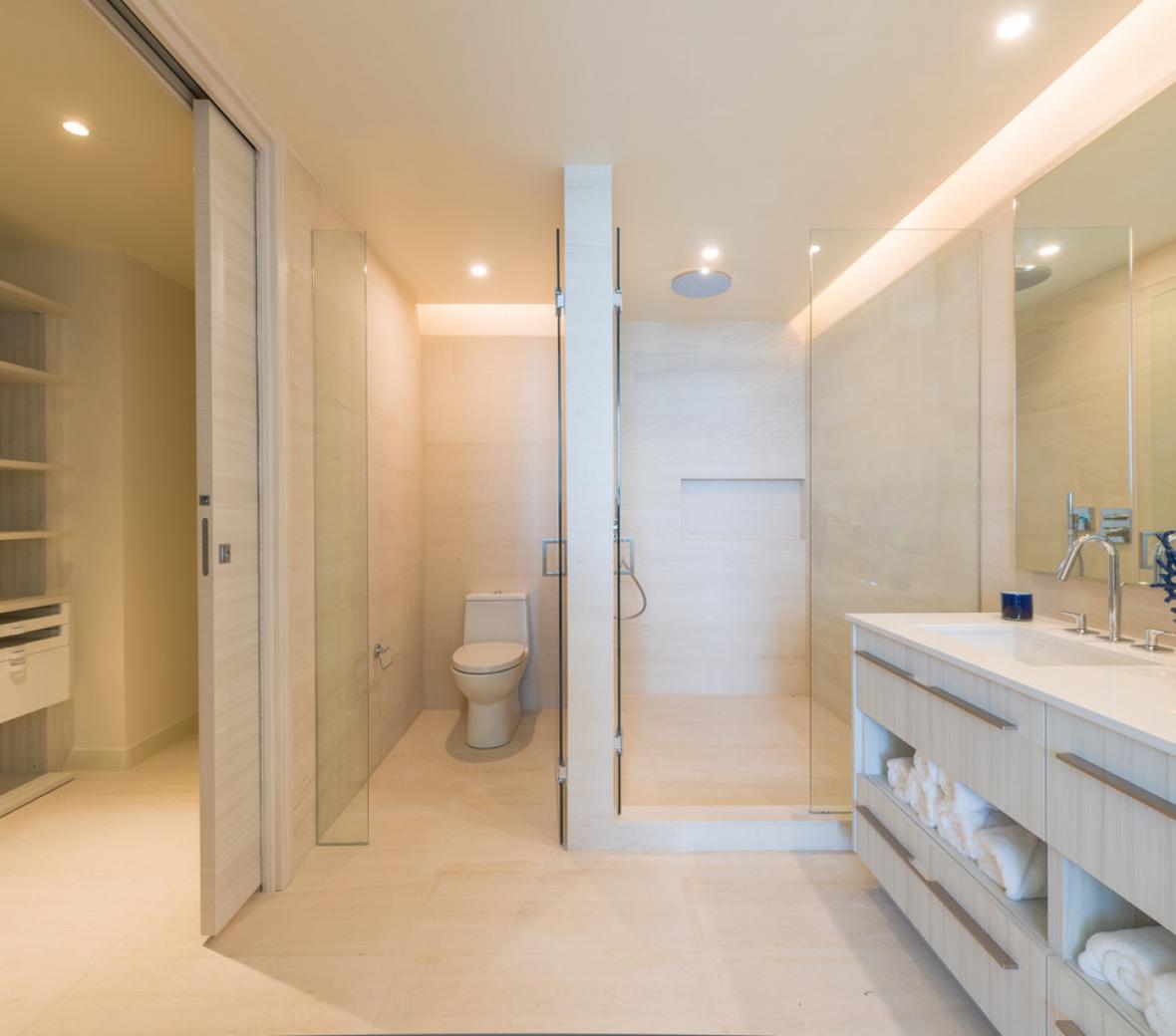 SLS Cancun Residence Bathroom