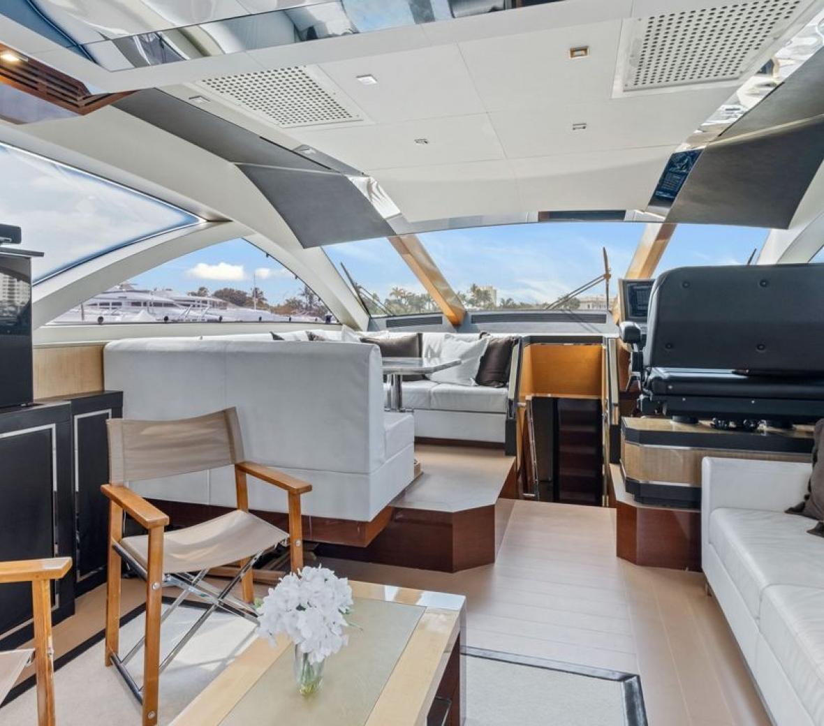 76 Choey Lee interior 