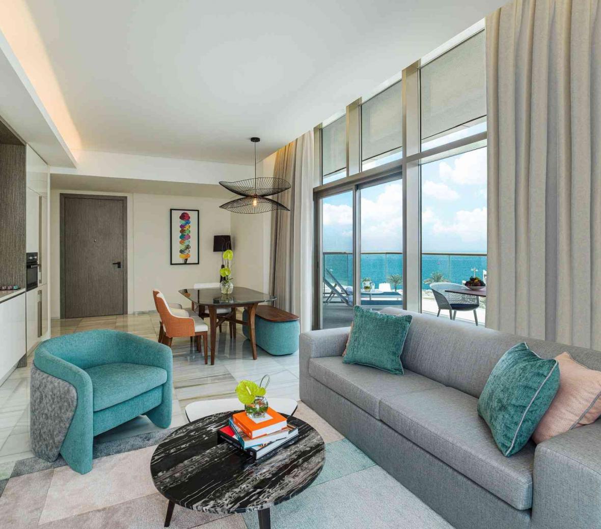 Th8 Dubai - Panoramic Palm Seaview Living Area