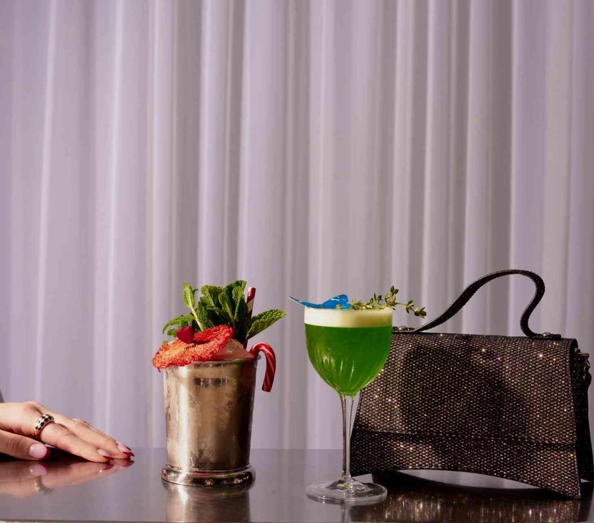 Long Bar Sanderson London Ennismore