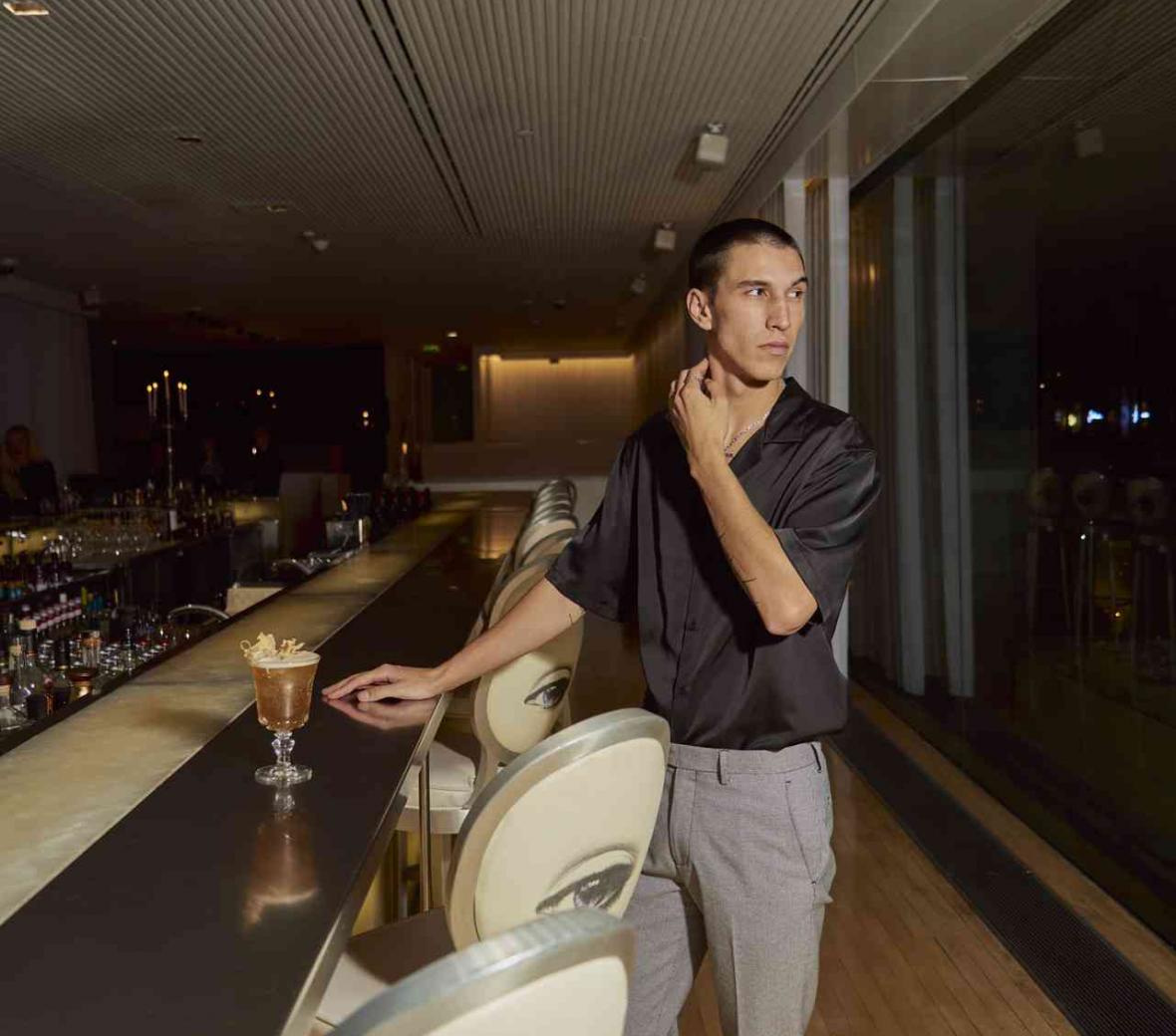 Sanderson London Long Bar