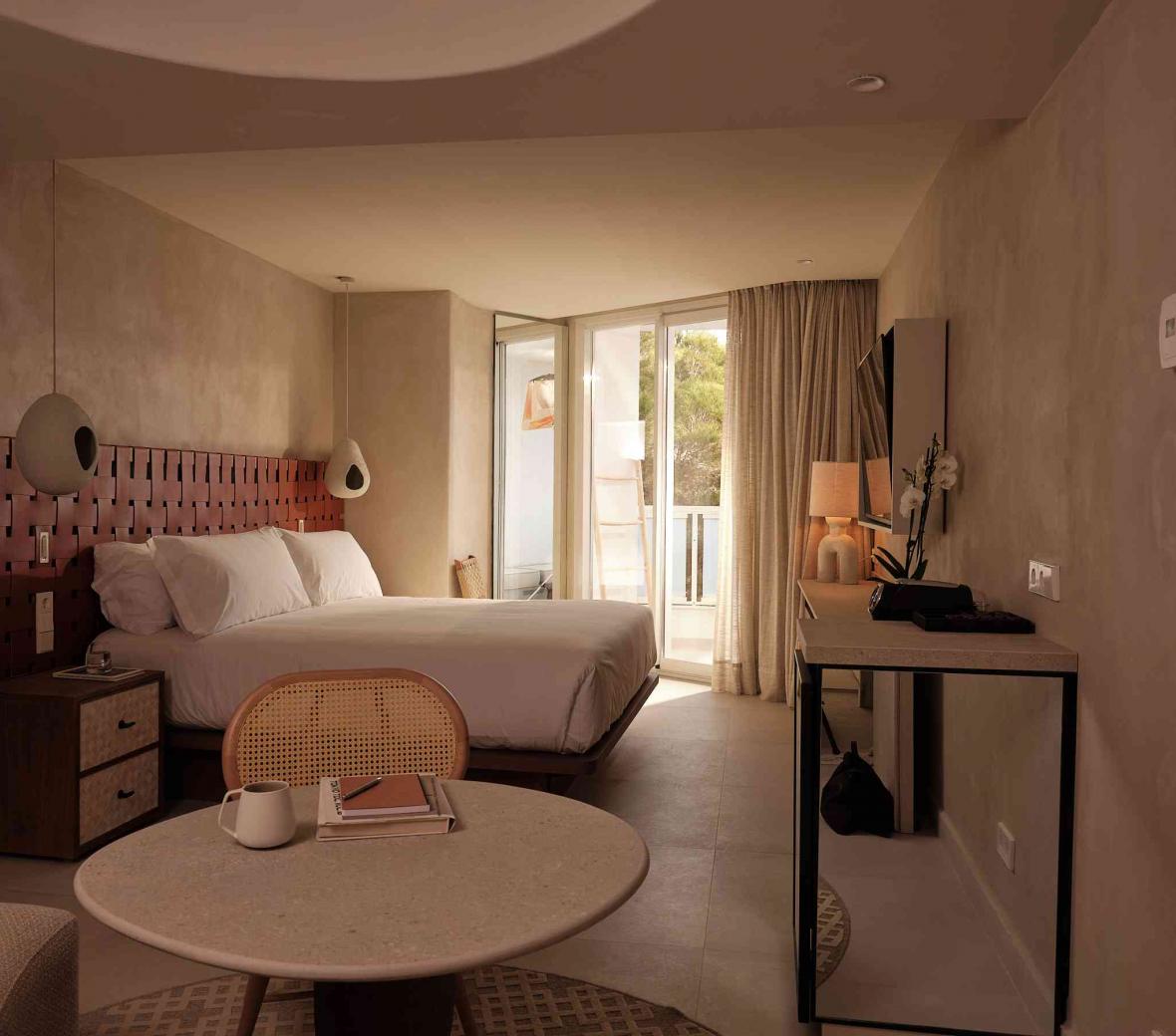 Rooms & Suites Mondrian Ennismore