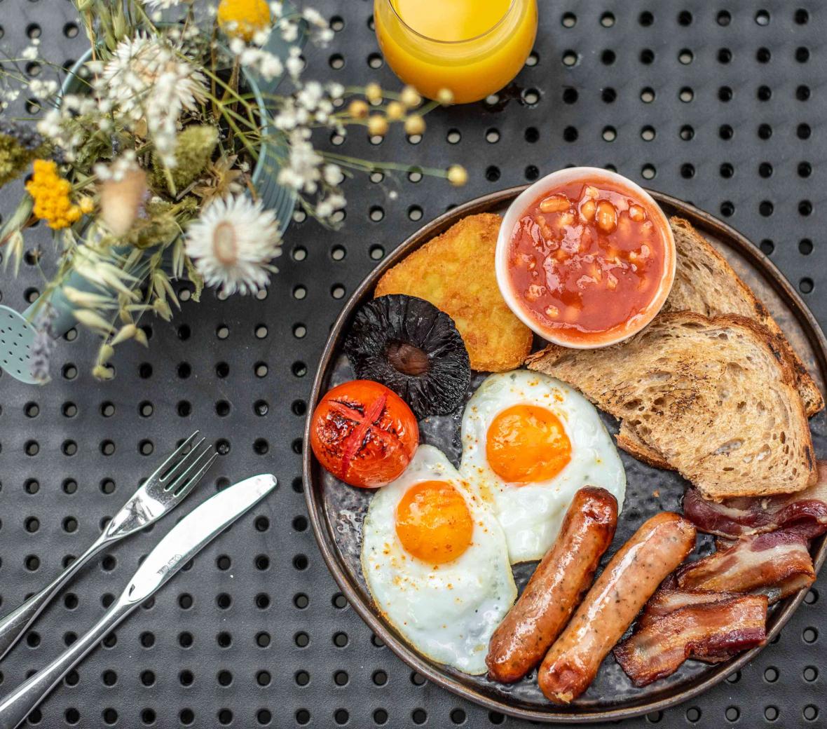 Uncommon Full English