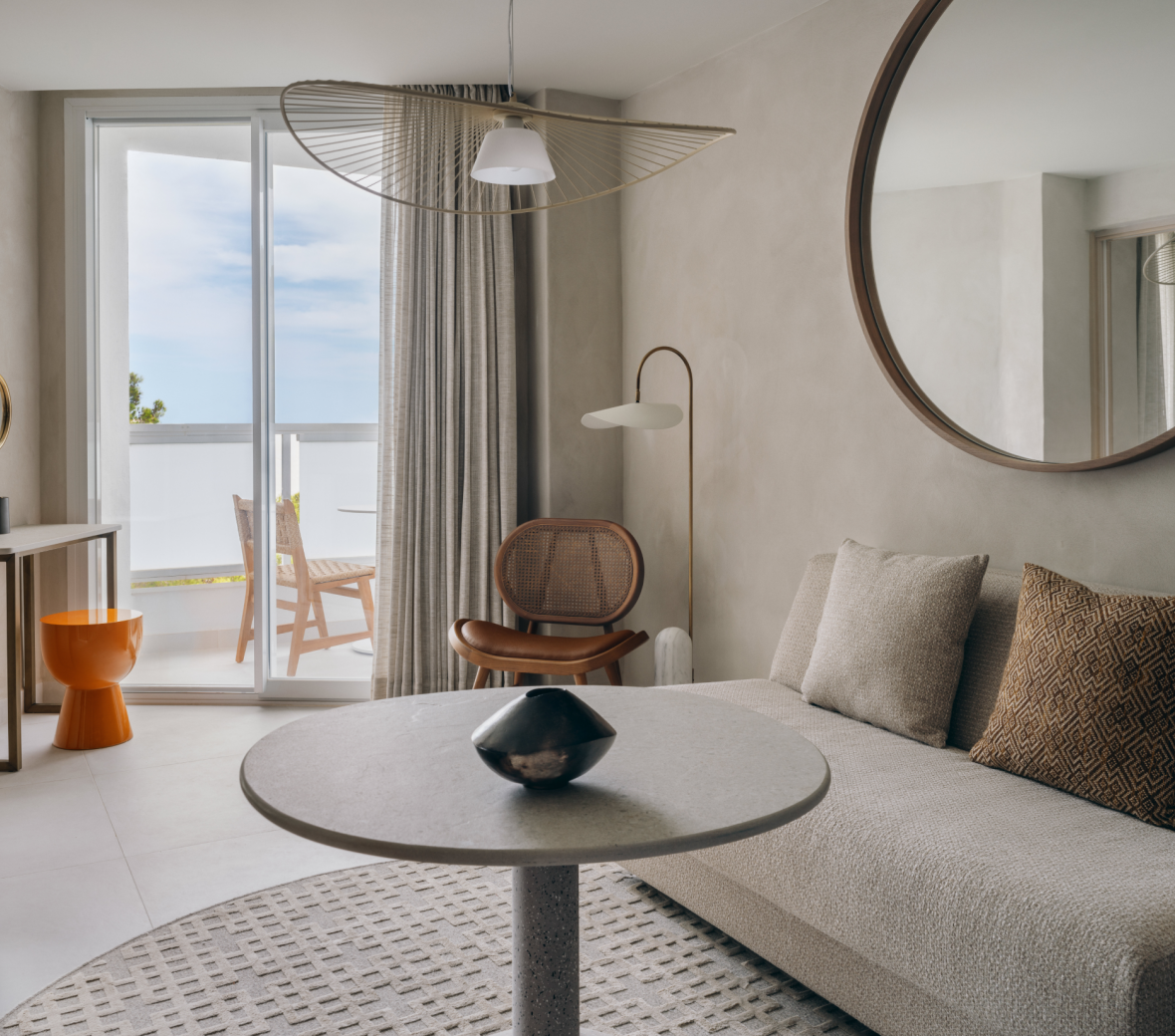 one bedroom suite living area