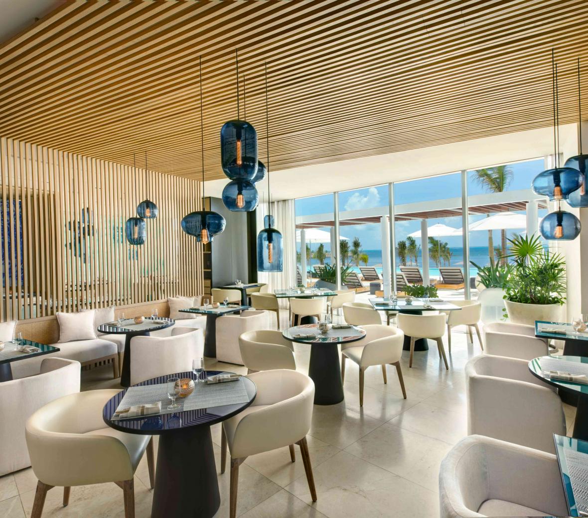 Leynia Cancun
