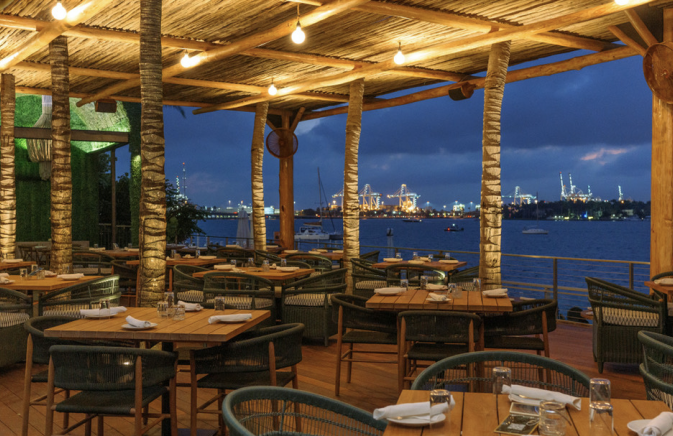 Lounge overlooking Miami Baia Bay