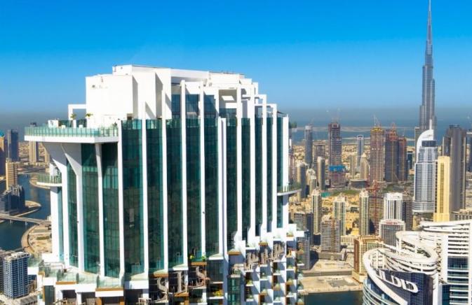 SLS Dubai with the skyline