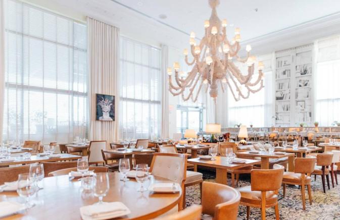 Interior of restaurant Elcielo