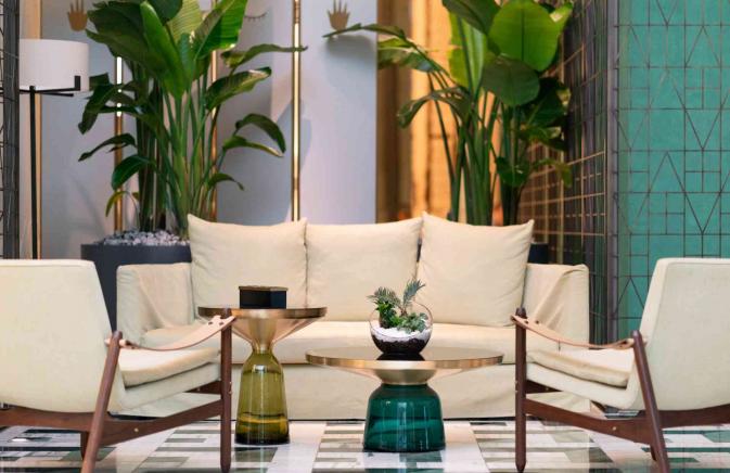 SLS LUX Brickell lobby