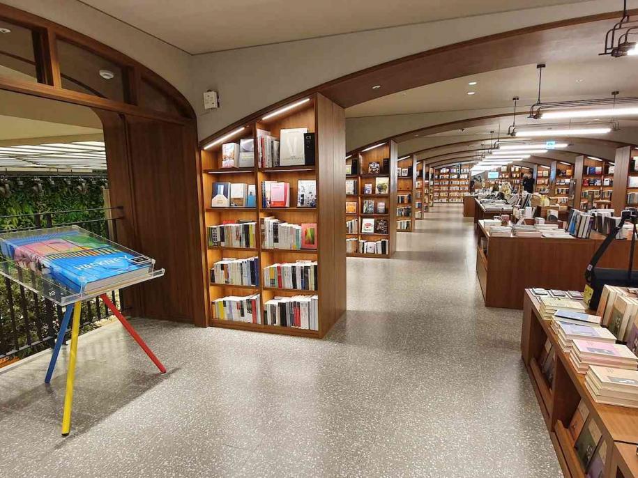 Book Store