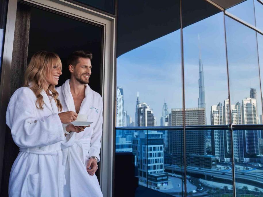 Man and woman having brunch