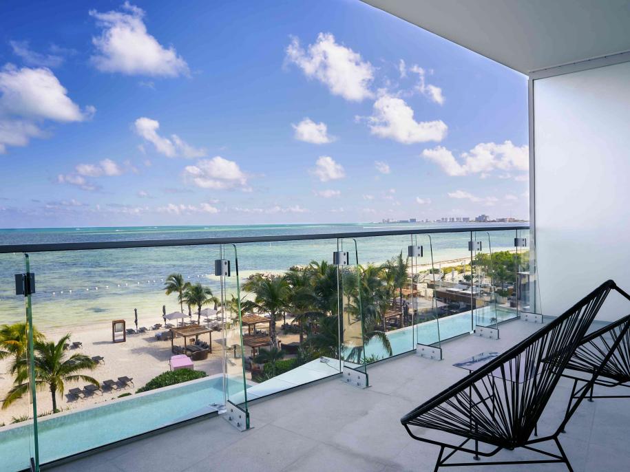 SLS Cancun Balcony 