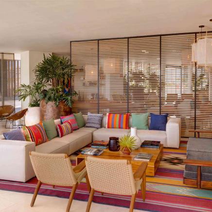 Seating area in the pool entry way