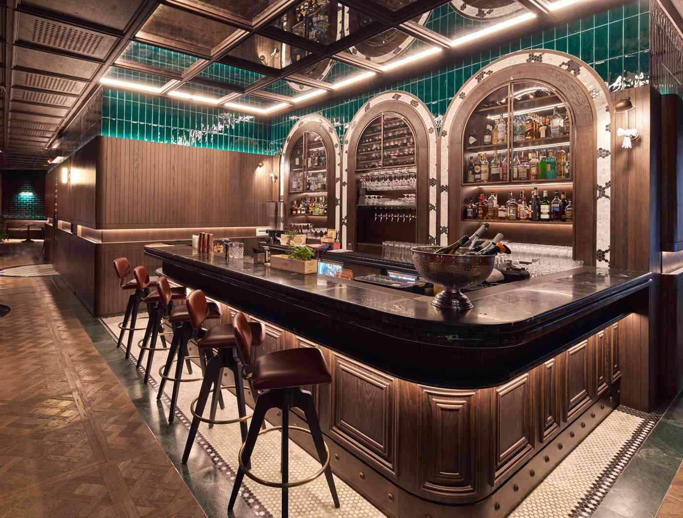 Hudson Tavern Dubai bar